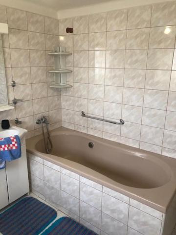 Apartman Skvela Nalada Vsemyslice Εξωτερικό φωτογραφία
